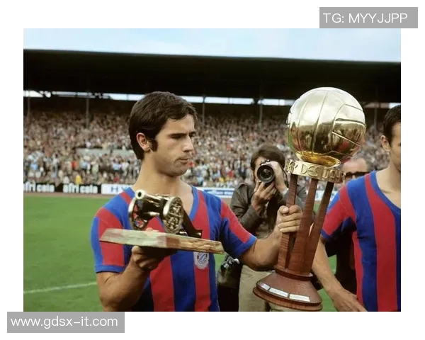 足球传奇人物盘点：你一定要知道的世界级球星及其辉煌历史